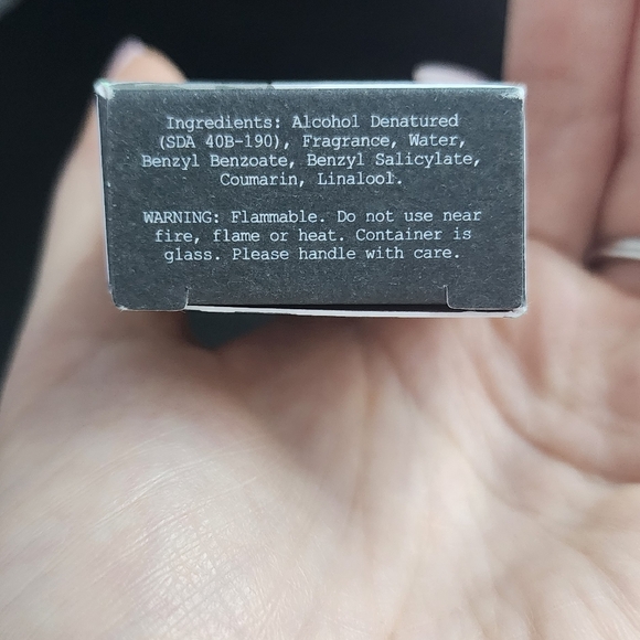 New - Lollia Trademark ELEGANCE White Amber & Mirabelle Eau de Parfum .28oz - Picture 4 of 4